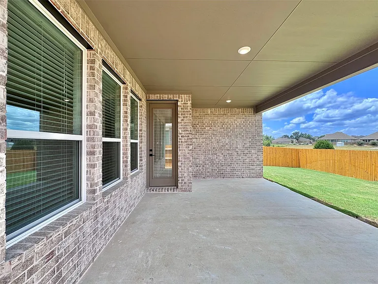 1937 Crooked Creek St — Photo 27