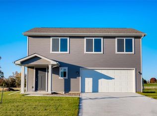 2300 Windcrest Dr, Granger, IA 50109