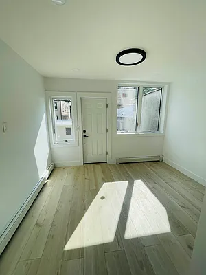 Rented by Voro New York | media 3