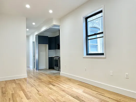 Rented by Tungsten Properties | media 8