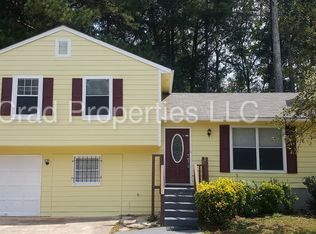 2244 Scarbrough Dr, Stone Mountain, GA 30088