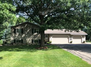 226 Mapleridge Dr, Mankato, MN 56001