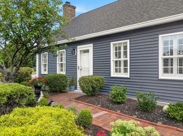 11 Greenbriar Way #11, South Portland, ME 04106