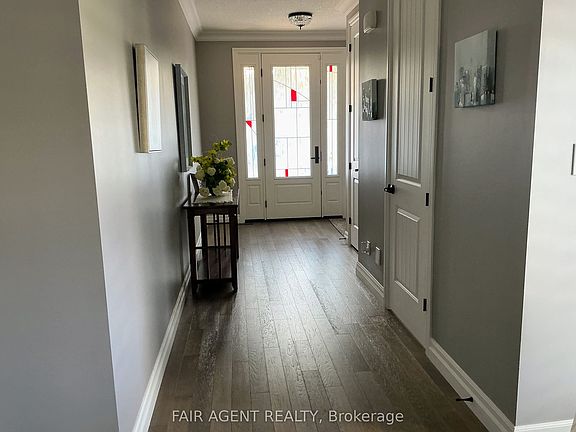 4th image of 1236 Alberni Rd