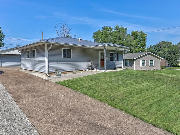 2nd image of 4524 Meadowridge Rd