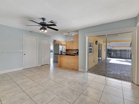 5th image of 9121 NW 32nd Pl