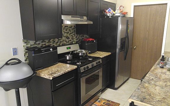 4th image of 27 Churn Rd #27