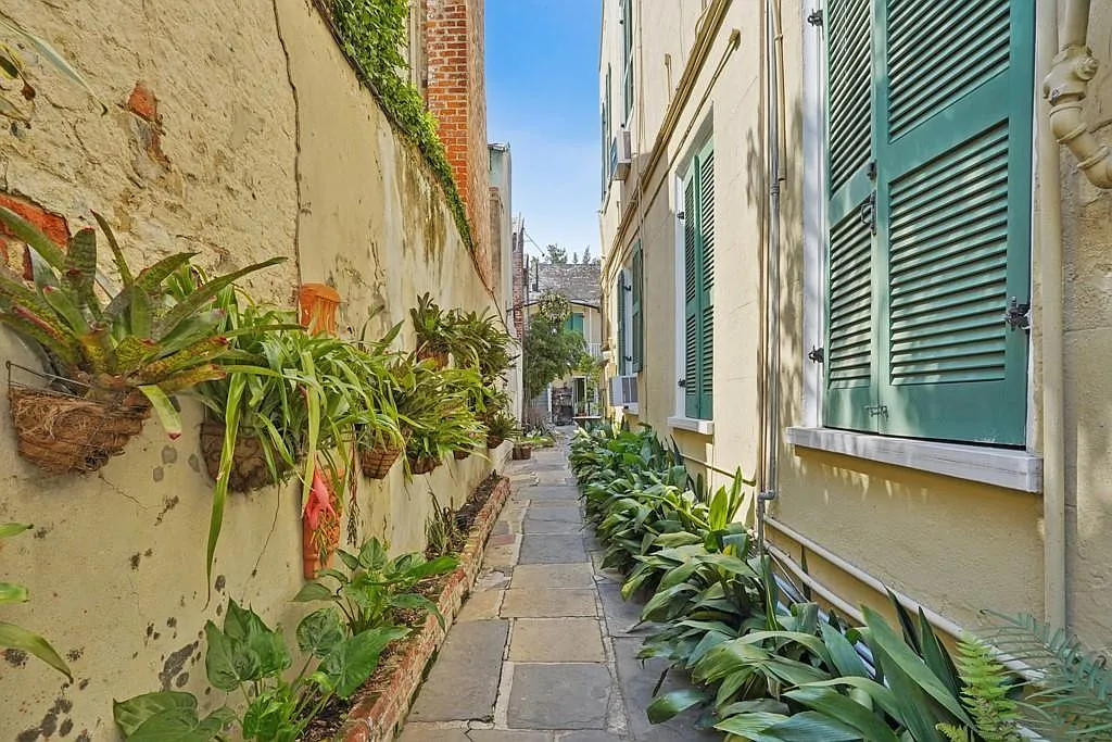 1 bed, 1.5 bath, 1100 sqft, $3,000 — Photo 3