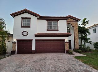 15560 SW 14th St, Miami, FL 33194