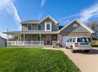 3035 Indiana Ct, Dubuque, IA 52001