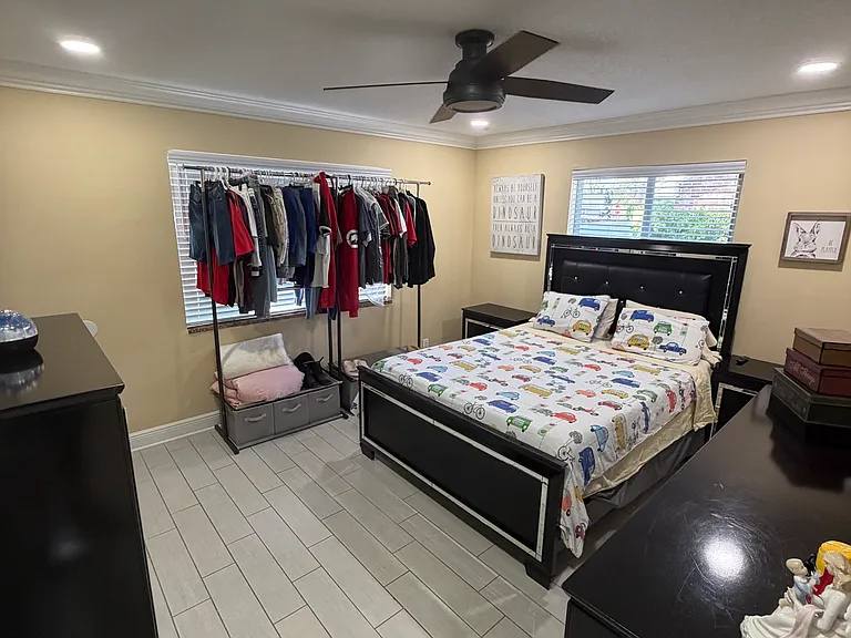 147 Alcazar St — Photo 11