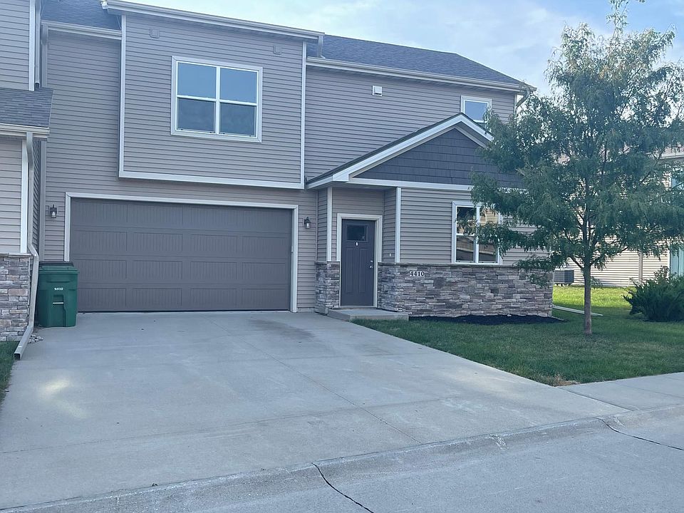 1st image of 4410 NE Crestmoor Ln