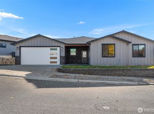 274 NW Chinook Way, East Wenatchee, WA