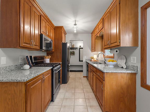 5th image of 13471 Eveleth Way