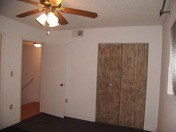5th image of 315 Palm Cir E