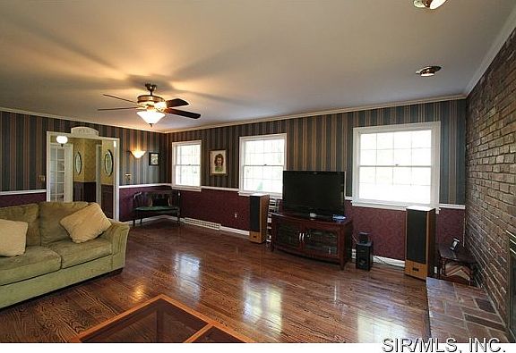 2nd image of 6520 Fox Lake Dr