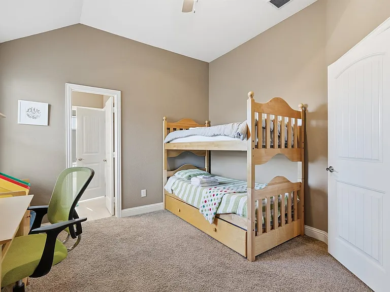 1273 Ranch Gate Ln — Photo 25