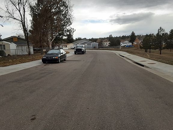 4th image of 732 E Chestnut St