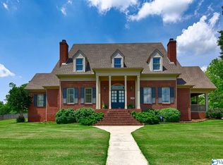 119 Thomas Woods Ct, Huntsville, AL 35806