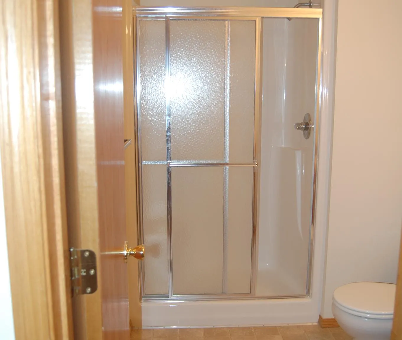 2 bed, 1100 sqft, $1,100 — Photo 2