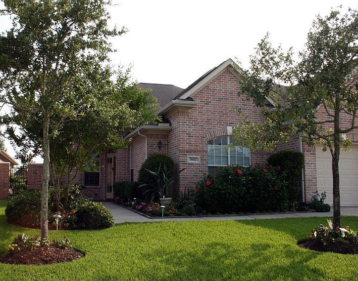 Patio home on golf course.