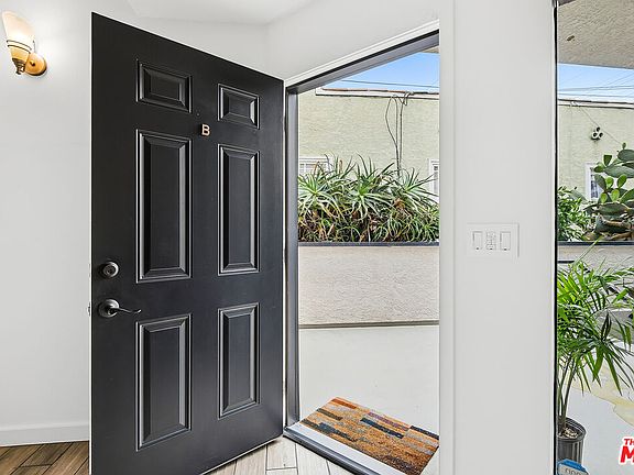 2nd image of 1802 20th St APT B