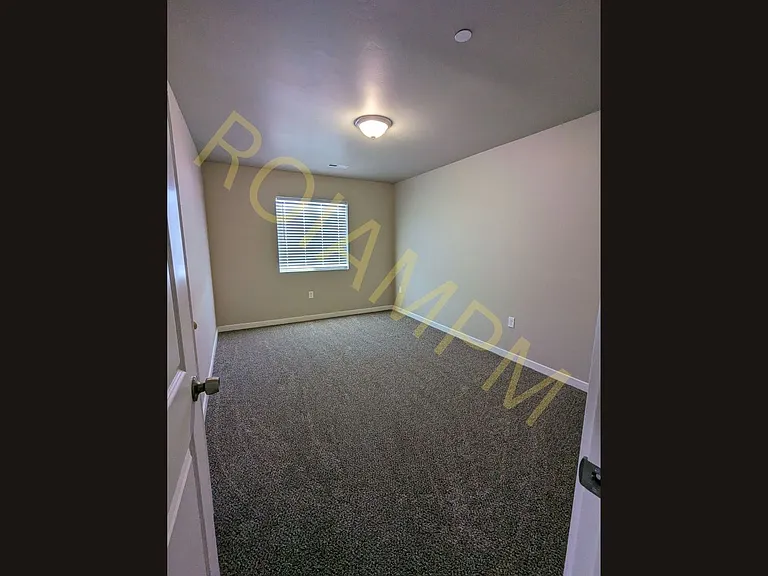 1215 South Eisenhower Street — Photo 24