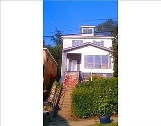450 Pine St photo 1