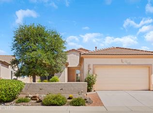 2324 W Calle Balaustre, Green Valley, AZ 85622