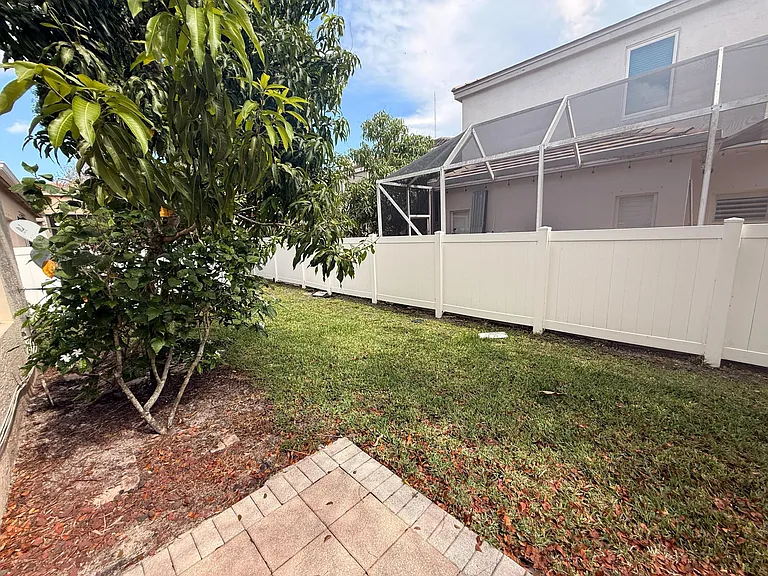 10372 Old Winston Ct — Photo 15