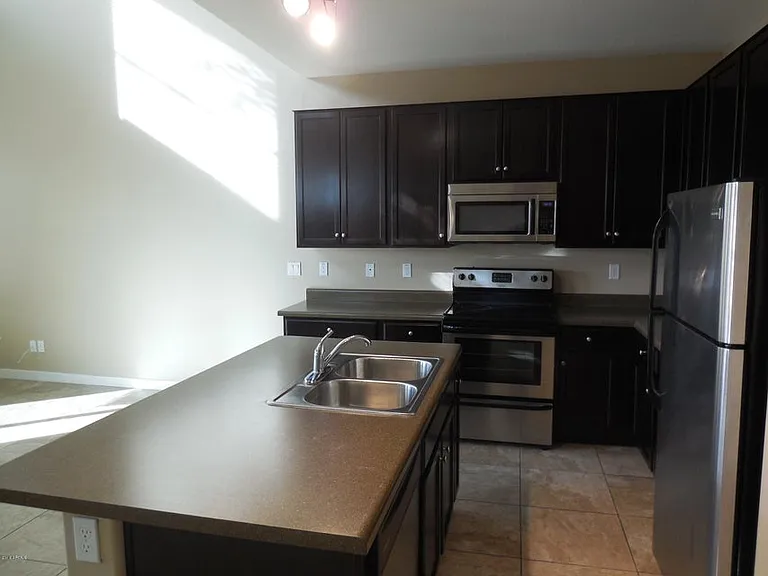 1131 E Cedar St — Photo 4