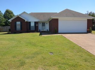42 Pickens Cv, Jackson, TN 38305