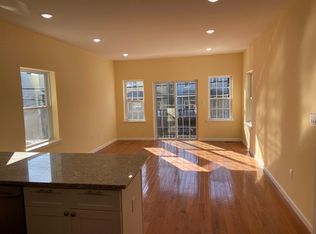 43 W 18th St FLOOR 1, Bayonne, NJ 07002
