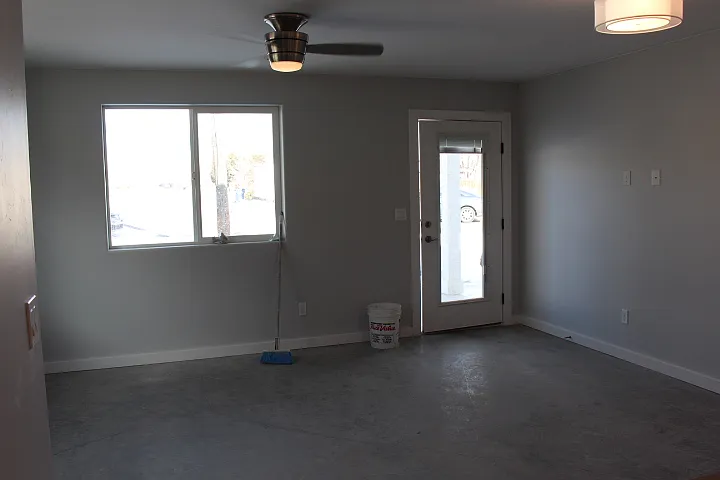 203 True Ave #B — Photo 7