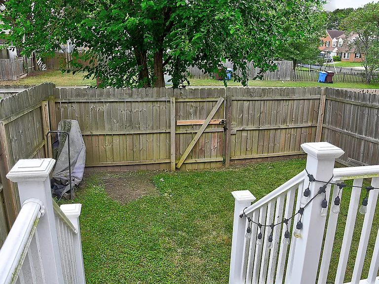 333 San Roman Dr — Photo 21