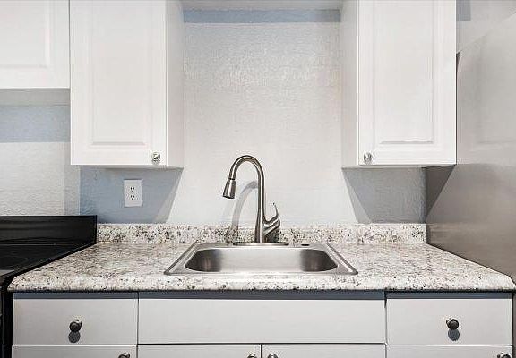 4th image of 810 Sycamore St #Ke7yngskj