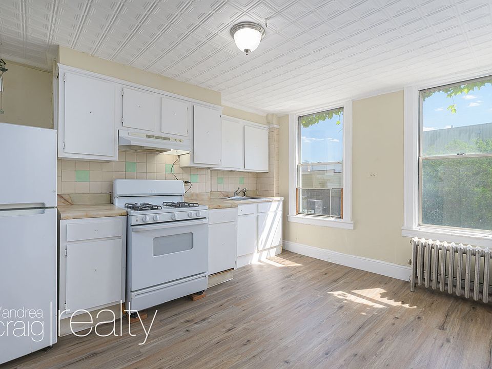 2nd image of 478 Carroll St #3