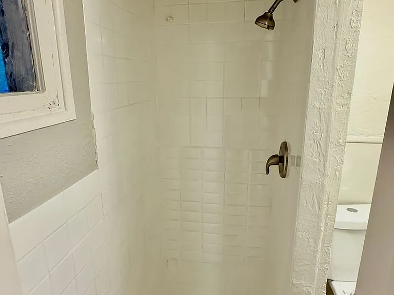 Iron Springs Apartments — Photo 38