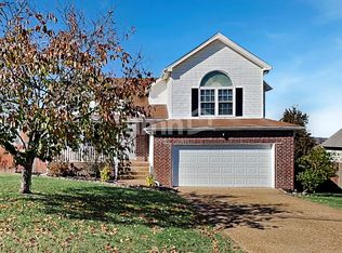 2114 Debbie Ln, La Vergne, TN 37086