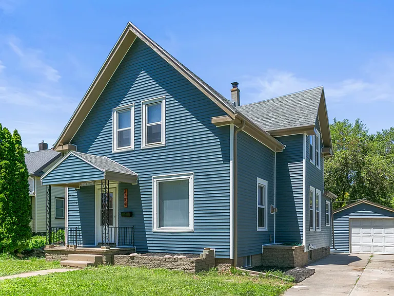 3704 Arbor St — Photo 2
