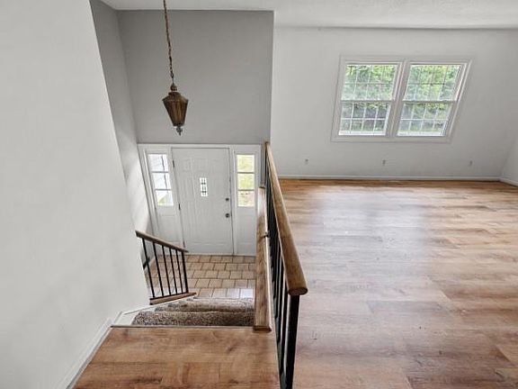 3rd image of 1021 PORT ROAD