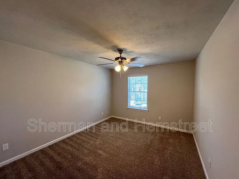 736 Tarvin Cir — Photo 8
