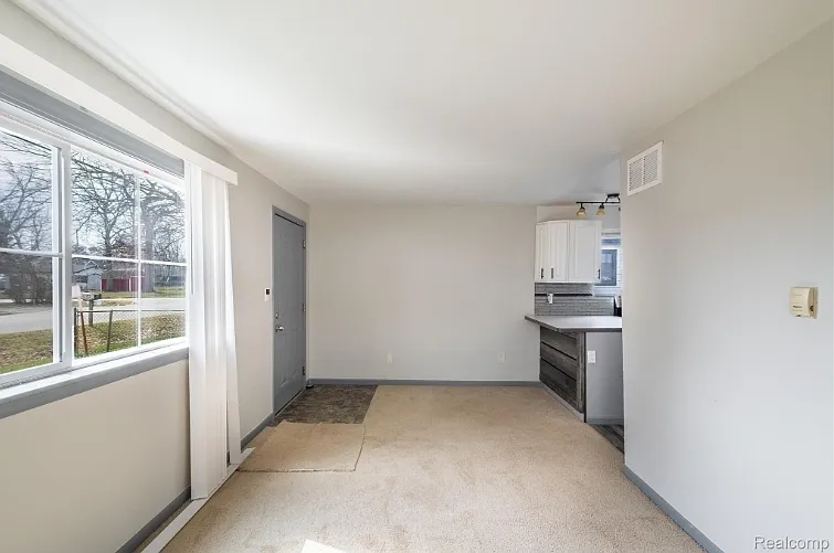 1377 Allen St — Photo 5