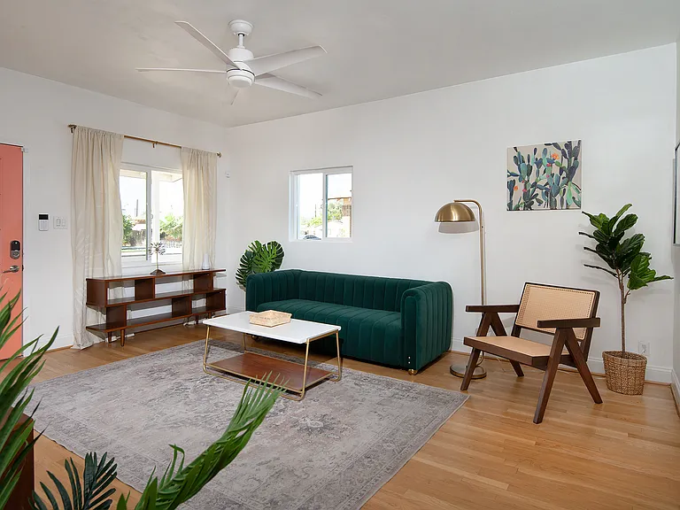 2333 N Edgemere St — Photo 5