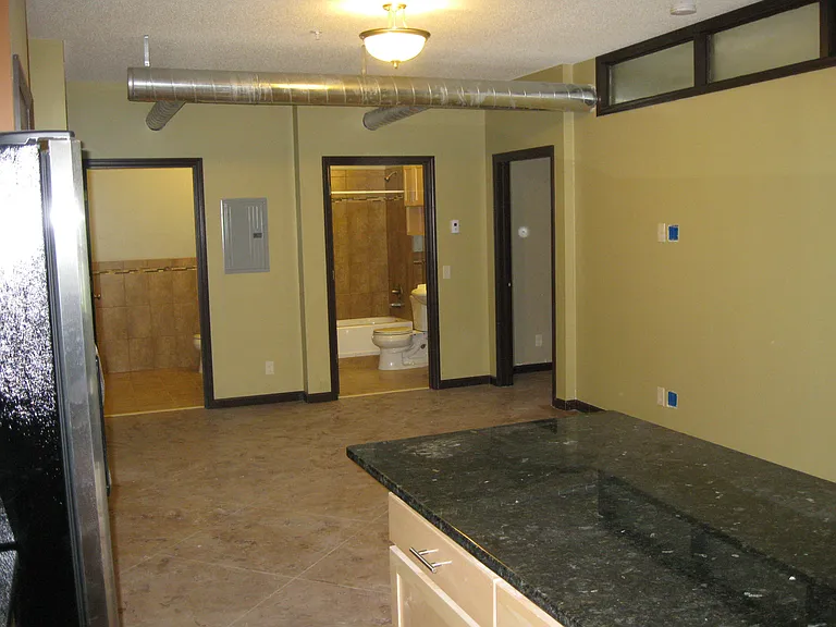631 Ontario St SE #208 — Photo 31