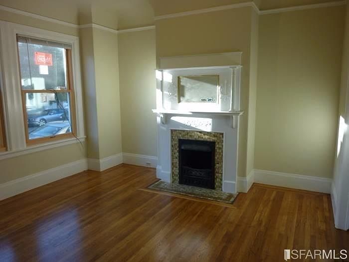 1st image of 208 4th Ave