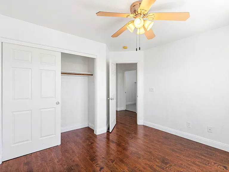 7970 Pomona Valley Ct — Photo 23