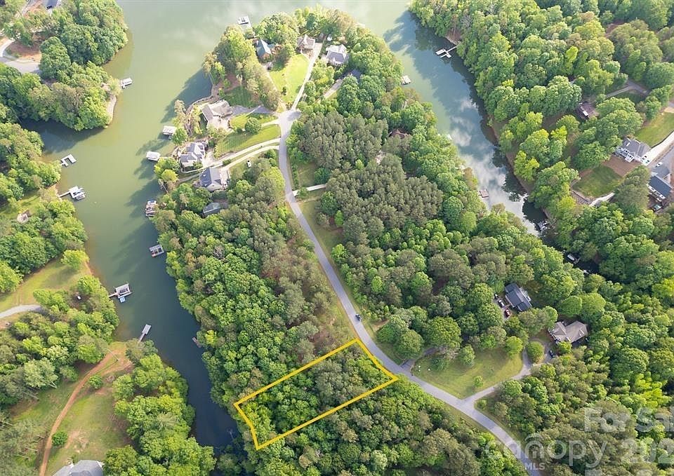 1st image of 179 Riverwalk Rd #27
