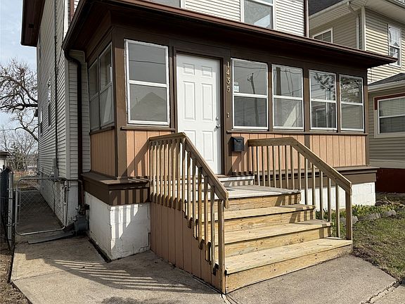 2nd image of 1435 4th St