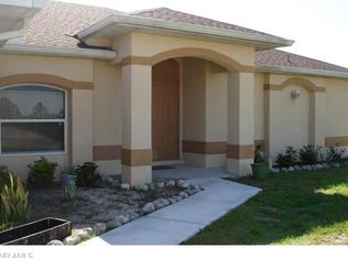 1075 Edgerton Ave, Lehigh Acres, FL 33974